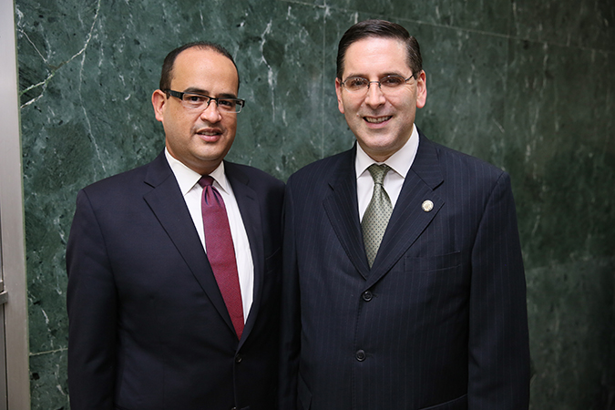 El Hon. Ángel Colón Pérez, Juez Asociado, junto al Juez Federal, Hon. Gustavo Gelpí.